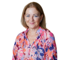 Liz Macfarlan (125x125) 2025