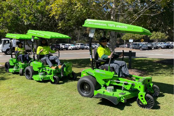 Sunshine coast e mowers